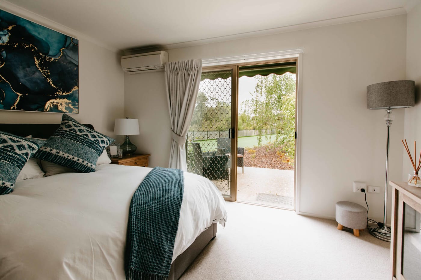 To Donvale VIC Levande